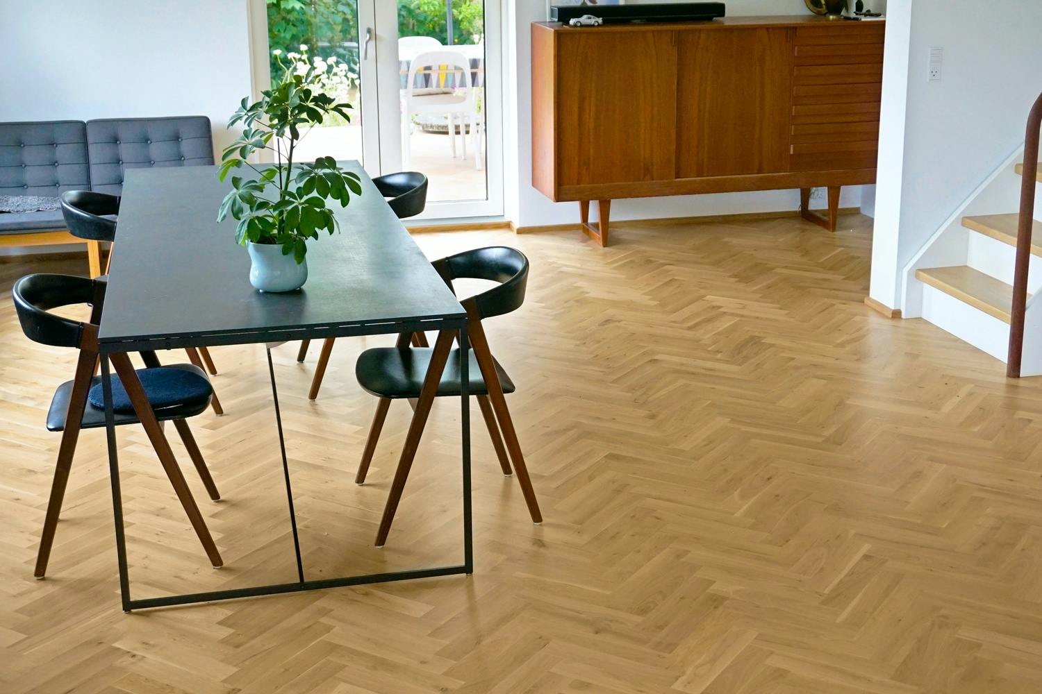 Luksus i massiv eik fiskebeinsparkett